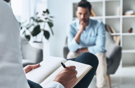 How to Hire a Therapist Specializing in Divorce